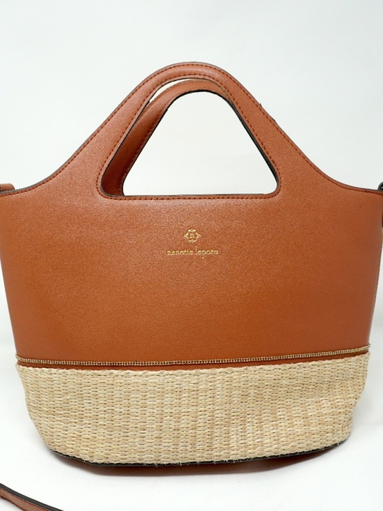 Nanette Lepore Handbags - NANETTE LEPORE Straw Faux Leather Crossbody Bag Handbag Zip top Camel Beach